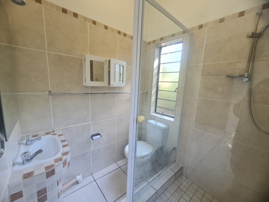 6 Bedroom Property for Sale in Meerhof North West
